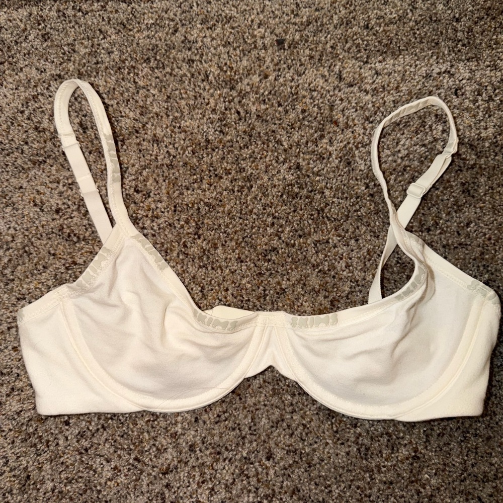 SKIMS Cream Underwire Bra